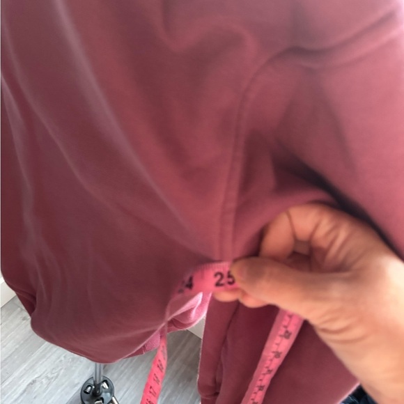 * Le Lis “Sporty” crewneck size M - Picture 3 of 5